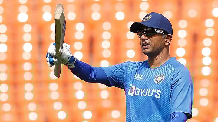 " இவர்களை கண்டால் எங்களுக்கு தெரியப்படுத்துங்கள்" -ரசிகர்களுக்கு ராகுல் டிராவிட் வேண்டுகோள் !