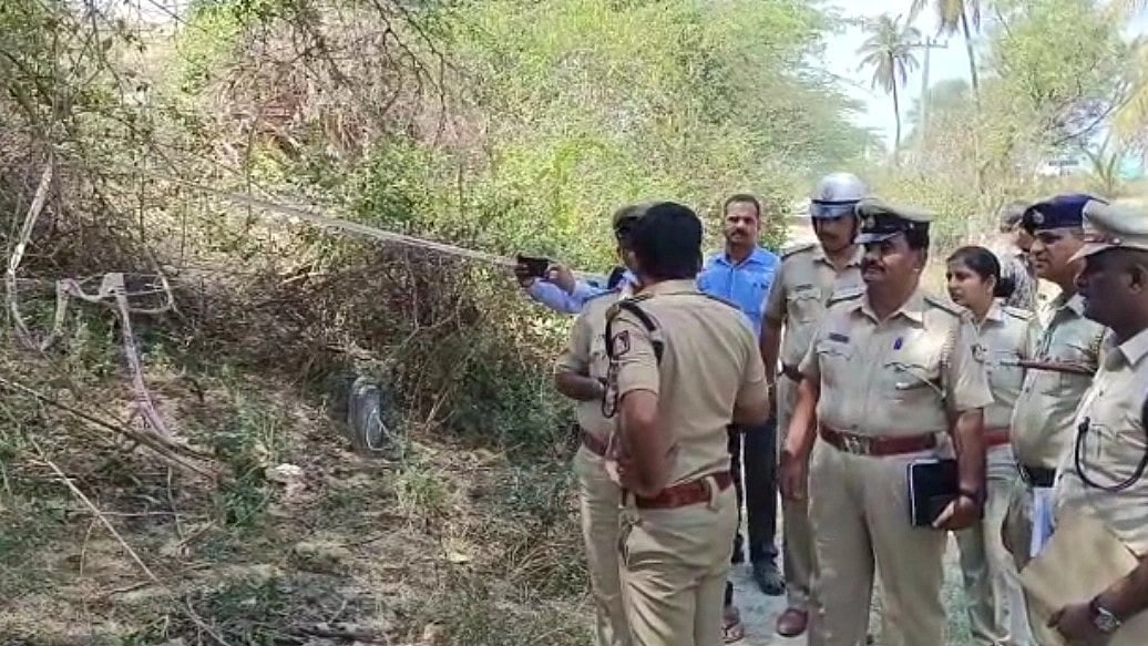 டெலிவரி பாயை கொன்று உடலை 4 நாட்கள் வீட்டில் வைத்திருந்த வாலிபர் : iPhone-னுக்காக நடந்த அதிர்ச்சி சம்பவம்!