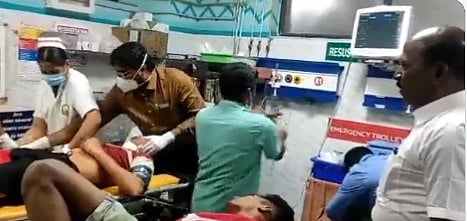 விபத்தில் படுகாயம் அடைந்த 3 வாலிபர்கள்.. ஆம்புலன்ஸ் வாகனமாக மாறிய அமைச்சர் மா.சுப்பிரமணியன் கார்!