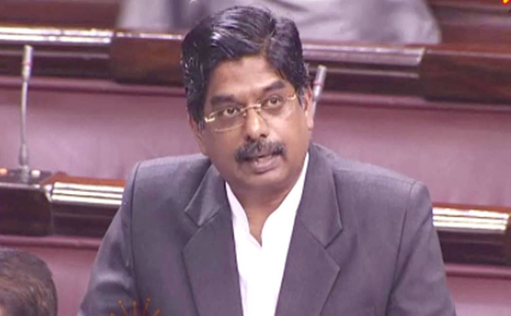 ”மருத்துவப் படிப்பை வைத்து இத்தனை அட்டூழியங்களைச் செய்கிறார்கள்..” - 'நீட்’ அவலங்களை தோலுரித்த முரசொலி !