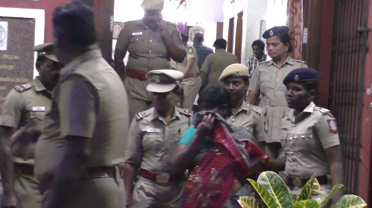 பிறந்து ஒரேமாதத்தில் காணாமல் போன குழந்தை.. 8 ஆண்டுகளுக்கு பிறகு மீட்பு: கடத்தல் கும்பல் சிக்கியது எப்படி?