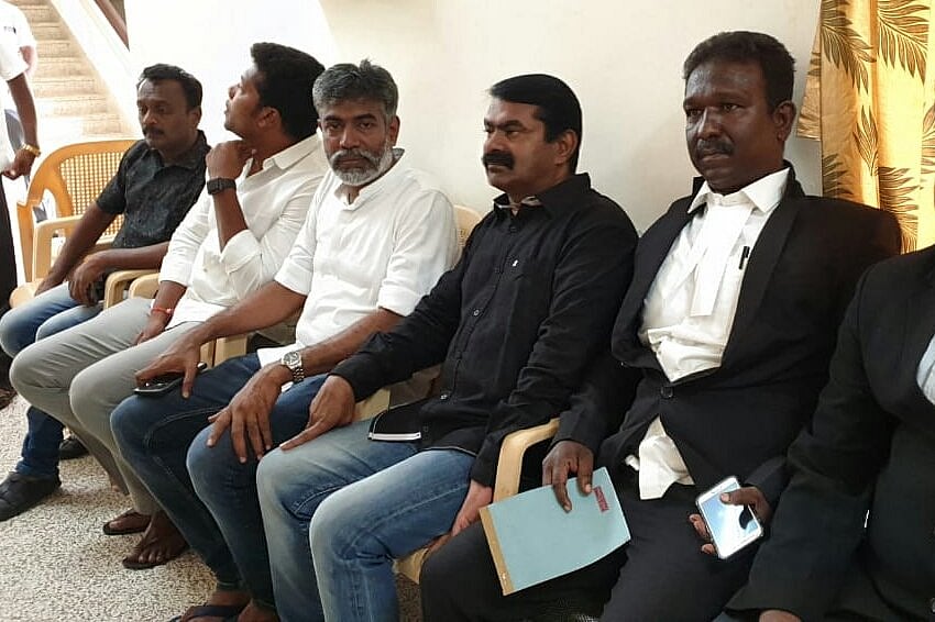 “மைக் முன்னாடி வாய்ச்சவடால் பேசக்கூடாது” : தூத்துக்குடி சம்பவத்தில் அந்தர்பல்டி அடித்த சீமான் - மருதையன்!