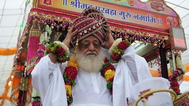 தொடர் பாலியல் வழக்கு.. சிறைக்கே சென்று தீர்ப்பு.. குதிரை வண்டி To குரு ஜீ.. யார் இந்த ஆசாராம் பாபு ?