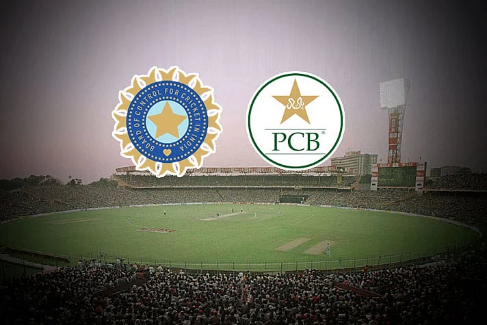 "உணர்ச்சிப்பூர்வமாக யோசிப்பதை விட நம் பொருளாதாரத்தை பார்க்க வேண்டும்" -பாக். வாரியத்துக்கு அப்ரிடி ஆலோசனை