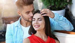 காதல் கொண்டவரிடம் possessiveness காட்டுவது சரியா ? உடைமை மனநிலைக்கும் இதற்கும் ஒற்றுமை என்ன ?