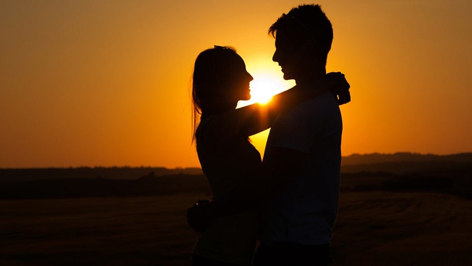 “friends with benefits - relationship”: காதலுறவுகளில் புதுக்காதல் உருவாக்கும் பரிமாணங்கள் என்ன தெரியுமா?
