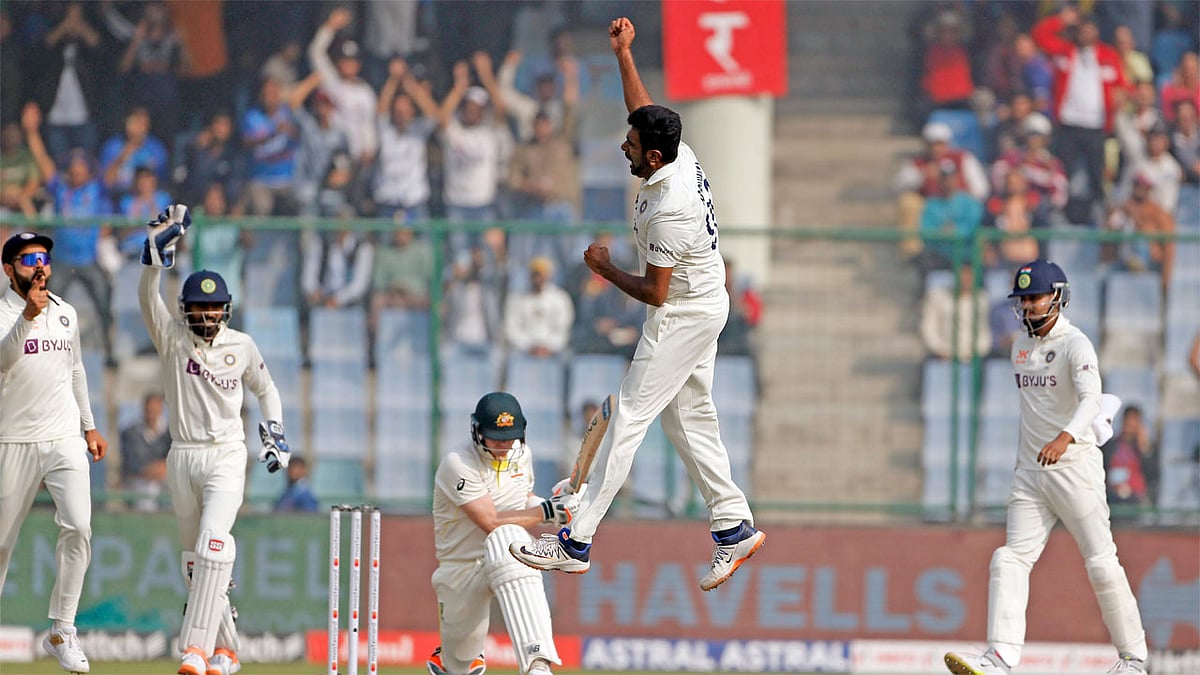 1 மணி நேரத்தில் 9 விக்கெட்டுகள்.. தோல்வியின் பிடியில் இருந்து மீண்டு கோப்பையை தக்கவைத்த இந்தியா !