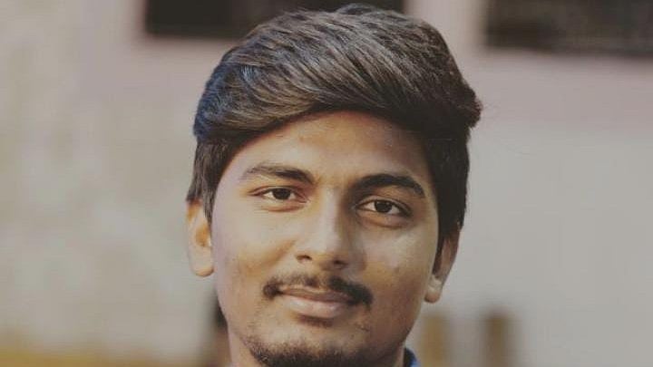 செல்போனை பறித்துக் கொண்டு ஓடிய நபர்.. ஹீரோவாக மாறிய  மாணவர் : சேப்பாக்கம் ரயில் நிலையத்தில் நடந்தது என்ன?