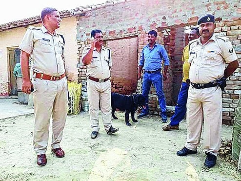 அதுக்காக நடந்த கொடூரம்.. ஒரே குடும்பத்தில் 4 பேர் பலியான சோகம்: கர்நாடகாவில் மருமகள் கைது - பின்னணி என்ன?