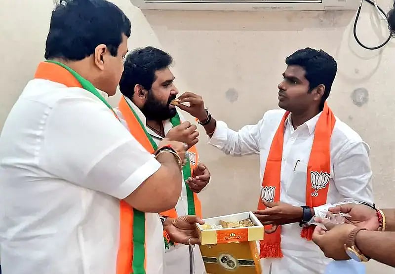 ஆபாசமாக இயங்கும் அண்ணாமலை நடத்தும் War Room : பின்னணியில் அமர் பிரசாத் ரெட்டி - மாரிதாஸ் சொல்வது என்ன?
