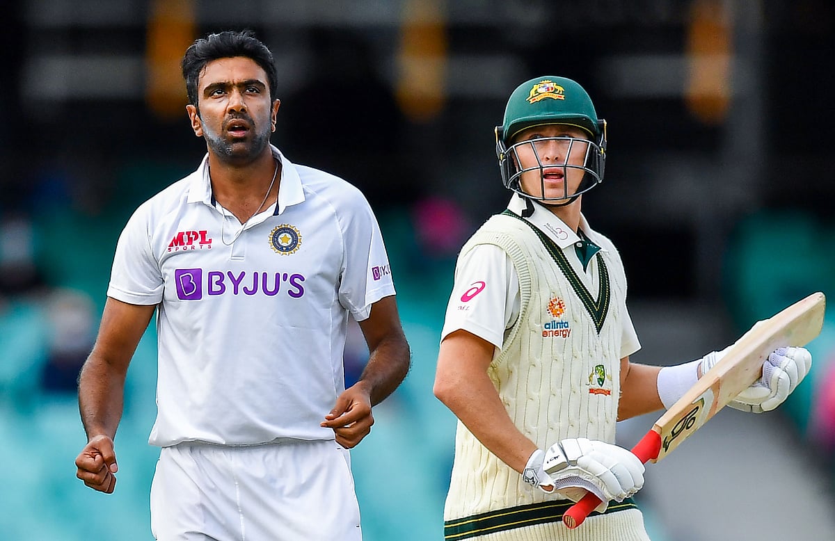 உலகின் நம்பர் 1 வீரரை ஒரே பந்தில் கதிகலங்க வைத்த நம்ம அஸ்வின்.. இணையத்தில் வைரலாகும் வீடியோ ! 