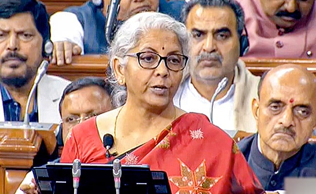 "ரஃபேல் வாட்ச் பொய்யைப் போல ஒன்றிய பட்ஜெட்டிலும் பொய் சொல்லும் அண்ணாமலை"..  முரசொலி கடும் தாக்கு!
