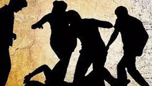 திருமண தேதியை மறந்த கணவன்.. குடும்பத்துடன் சேர்ந்து கும்மாங்குத்து குத்திய மனைவி: போலிஸில் புகார்!