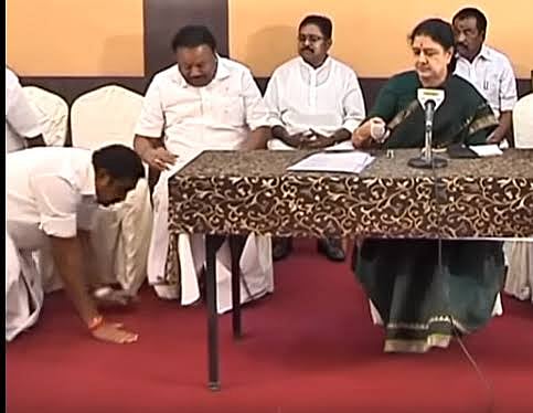 ஜெயலலிதா, சசிகலாவுக்கு மீசை இருந்ததால்தான் காலில் விழுந்தீங்களா எடப்பாடி?-‘சுறுக்’ பதிலடி கொடுத்த கனிமொழி