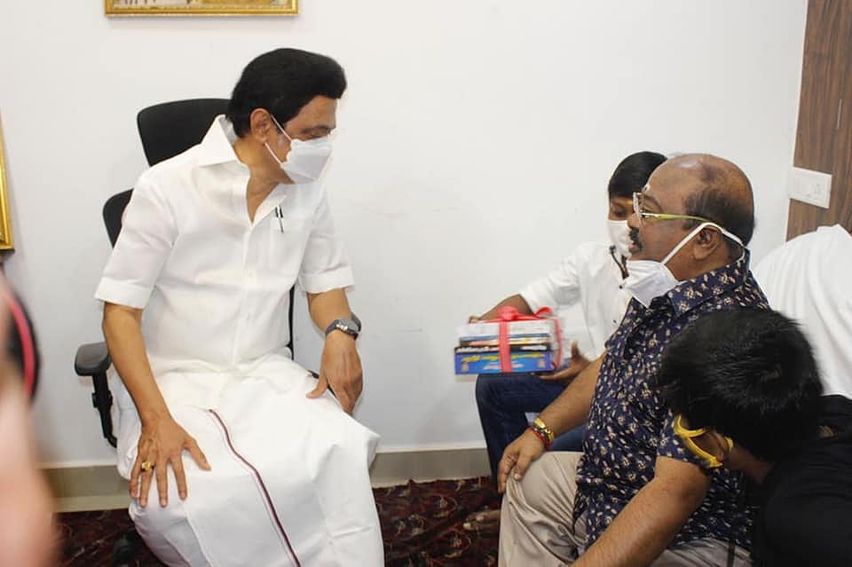 “என் கல்லூரி நண்பர் மறைவு வேதனை அளிக்கிறது..” - டிபி கஜேந்திரன் மறைவுக்கு முதலமைச்சர் இரங்கல் !