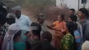 மின்வேலியில் சிக்கி உயிரிழந்த பெண் புலி.. ஒன்றாக கறிவைத்து உண்ட கிராம மக்கள்.. ஆந்திராவில் அதிர்ச்சி !