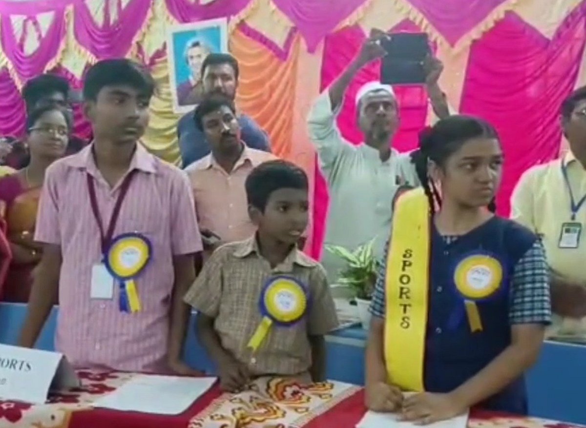 பள்ளி பாராளுமன்ற கூட்டம் : வெற்றி பெற்ற மாணவர்களுக்கு பரிசுகள் வழங்கப்படும் - மேயர் பிரியா பேட்டி