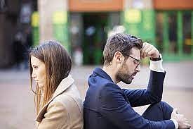 காதல் கொண்டவரிடம் possessiveness காட்டுவது சரியா ? உடைமை மனநிலைக்கும் இதற்கும் ஒற்றுமை என்ன ?