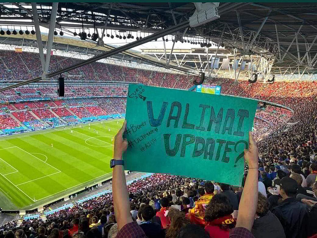 “தயவு செய்து UPDATE கேக்காதீங்க.. அழுத்தமாக இருக்கு..” - ரசிகர்களிடம் கெஞ்சிய ஜூனியர் NTR !