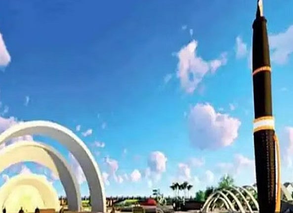 தமிழ்ச் சொந்தங்களோடு உறவாடிய பேனா: கிணற்று தவளை போல கூச்சலிட்டு வரும் கூட்டத்திற்கு பாடம் எடுத்த சிலந்தி!