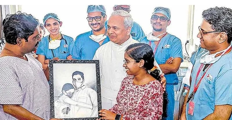 “அப்பாவுக்கு கல்லீரல் தானம்..” - முடிவுக்கு வந்த மகளின் பாசப்போராட்டம்.. கேரளாவில் நெகிழ்ச்சி சம்பவம் !
