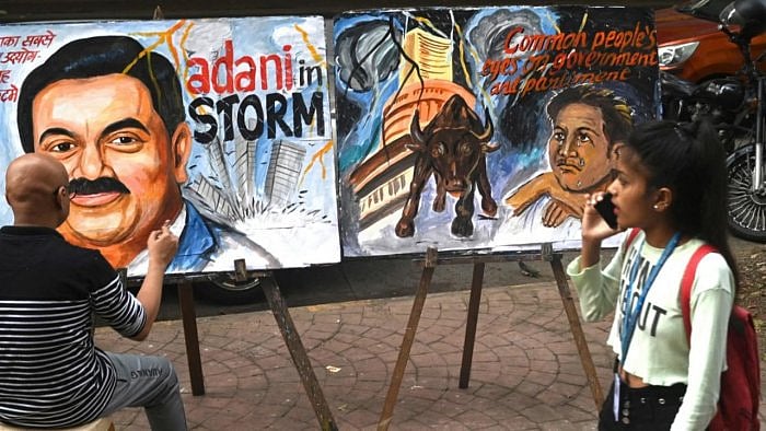 ரூ.3.39 லட்சம் கோடி கடன்.. அதானியிடம் இருந்து கடையை காலி செய்த முன்னணி நிறுவனங்கள்: விழி பிதுங்கும் பாஜக!