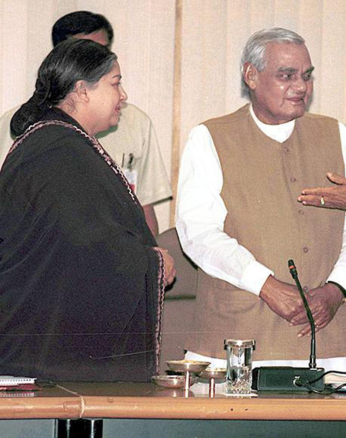 “இதை சொல்ல வெட்கமில்லையா? - வாஜ்பாய் ஆட்சியைக் கவிழ்த்தது மறந்து போனதா?” : மோடிக்கு பாடம் எடுத்த முரசொலி!