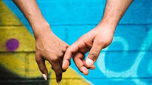 “friends with benefits - relationship”: காதலுறவுகளில் புதுக்காதல் உருவாக்கும் பரிமாணங்கள் என்ன தெரியுமா?