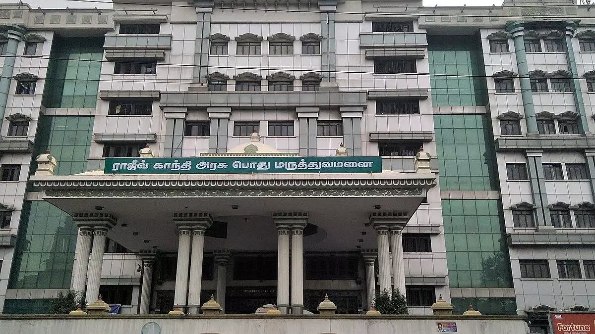  24 மணி நேரமும் இயங்கும் 'நெஞ்சுவலி சிகிச்சை மையம்' - ராஜீவ் காந்தி அரசு மருத்துவமனையில் தொடக்கம் ! 