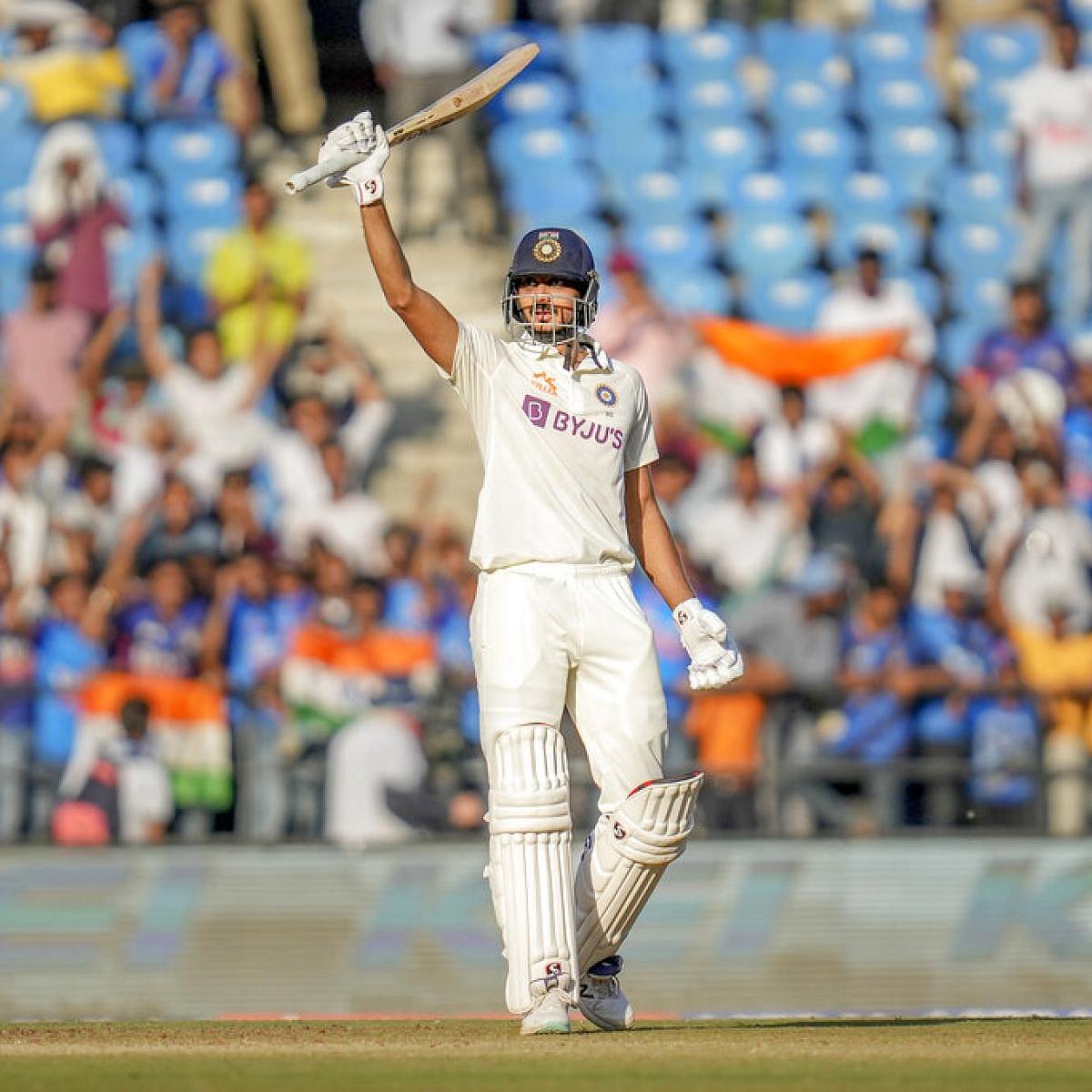 ”இப்போது தெரிகிறதா இவருக்கு ஏன் வாய்ப்பளித்தோம் என்று” -விமர்சகர்களுக்கு இந்திய அணி பயிற்சியாளர் பதில் !