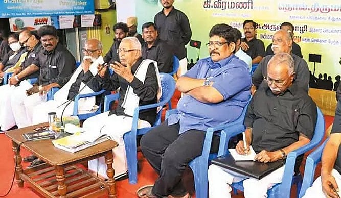 "பா.ஜ.கவின் பொம்மலாட்டத்திற்கு ஆடிக்கொண்டிருக்கும் அ.தி.மு.க": கி.வீரமணி கடும் சாடல்!