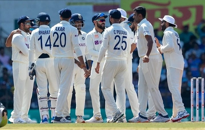 அஸ்வின்-ஜடேஜா சூழலில் சுருண்ட ஆஸ்திரேலியா.. இன்னிங்ஸ் மற்றும் 132 ரன்கள் வித்தியாசத்தில் படுதோல்வி !