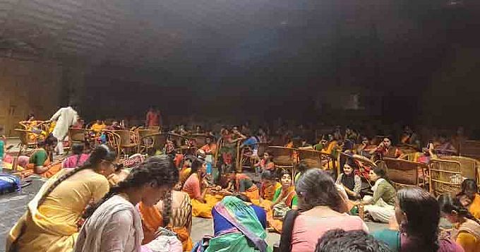 “மாணவிகளிடம் பாலியல் அத்துமீறல்; பேராசிரியர் உட்பட 4 பேர் மீது பகீர் புகார்”: கலாஷேத்ராவில் நடப்பது என்ன?