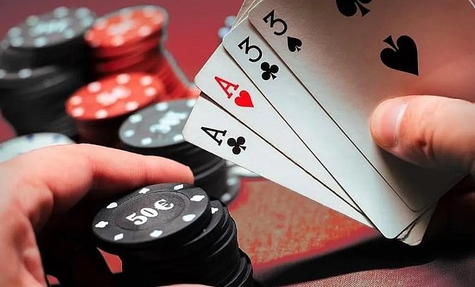 ஆன்லைன் ரம்மி விளையாட்டில் பணத்தை சம்பாதிக்க முடியுமா? : தில்லாலங்கடியை புட்டுபுட்டு வைக்கும் வீடியோ!