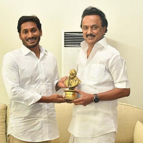 “நாடு முழுவதும் பலரது இதயங்களை வென்றுள்ளீர்கள்..” -  திராவிட நாயகனுக்கு வாழ்த்து சொன்ன முதலமைச்சர்கள் !