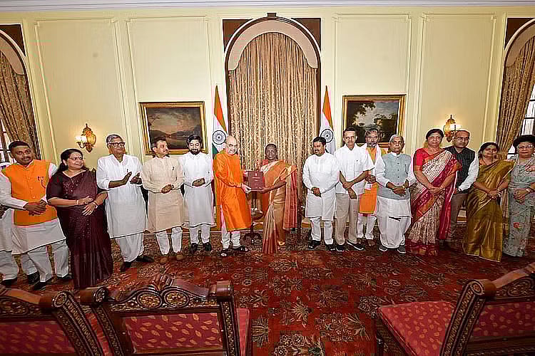 ஆவின் தயிர் பாக்கெட்டுகளில் தமிழுக்கு பதில் இந்தியை பயன்படுத்துங்கள்: ஒன்றிய அரசின் அறிவுரையால் அதிர்ச்சி