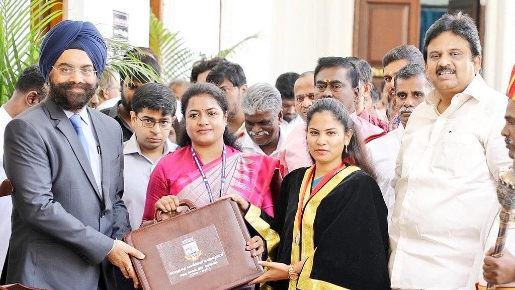 மாணவர்களுக்கு Snacks.. 'மக்களைத் தேடி மேயர்': சென்னை மாநகராட்சி பட்ஜெட்டில் இடம் பெற்ற 10 சிறப்புகள் இதோ!