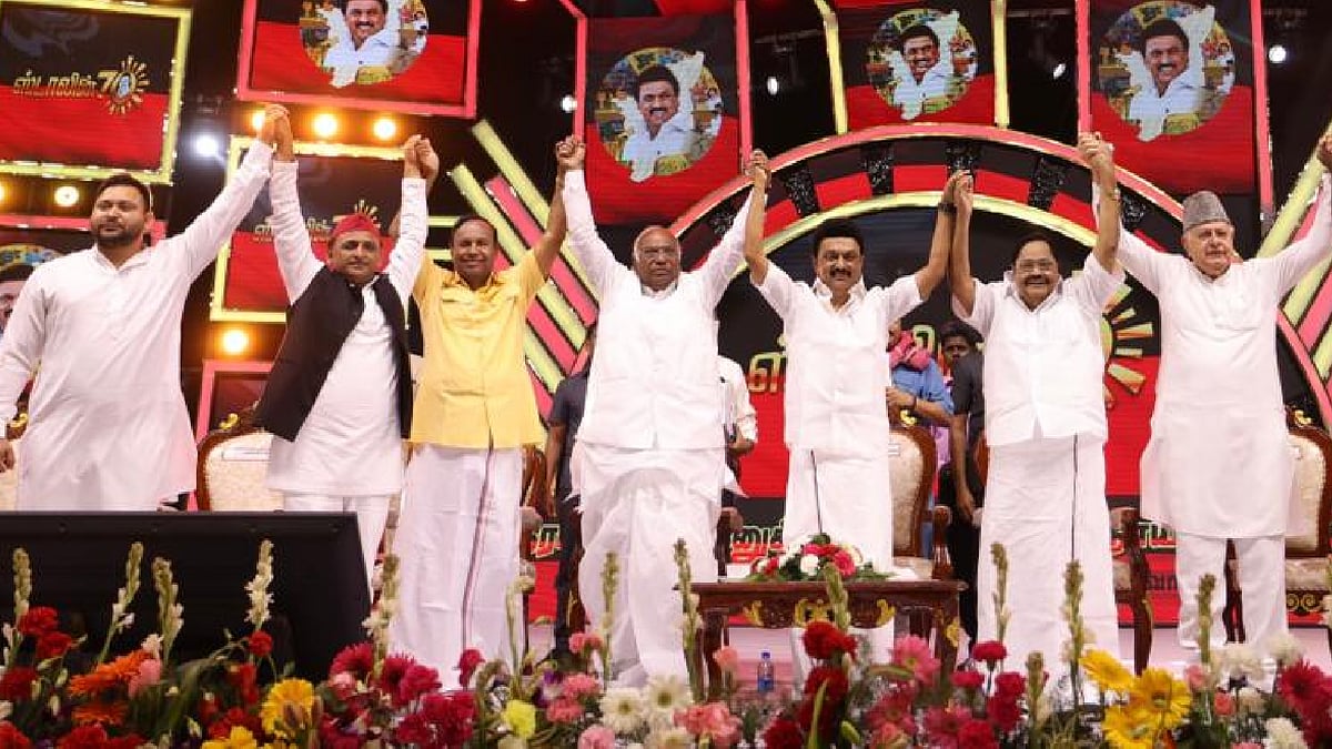 "தேசிய அளவில் தலைவர் ஸ்டாலின் தலைமையில் தி.மு.க உறுதியான குரலாக மாறியுள்ளது" -INDIAN EXPRESS புகழாரம் ! 