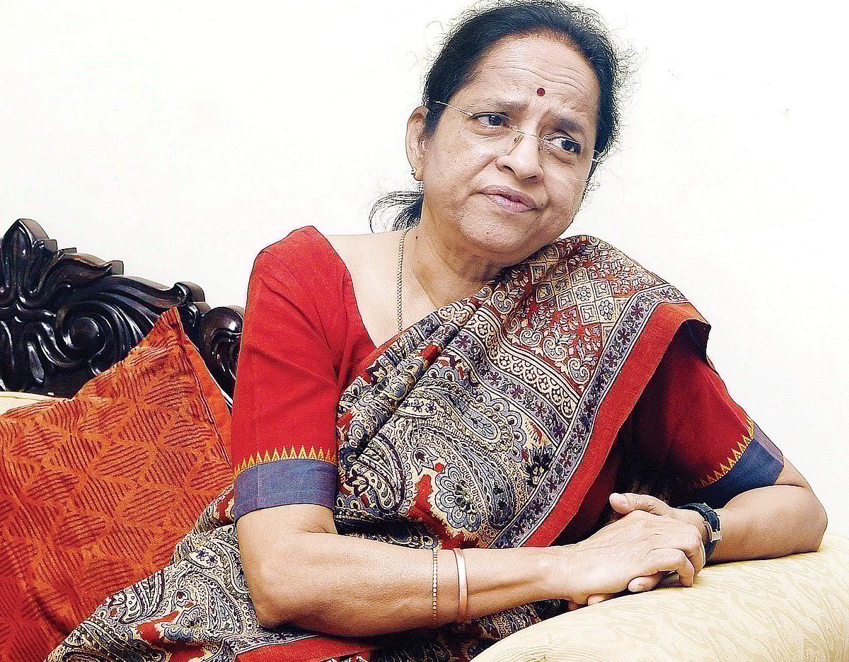 dr. lakshmi vijayakumar
