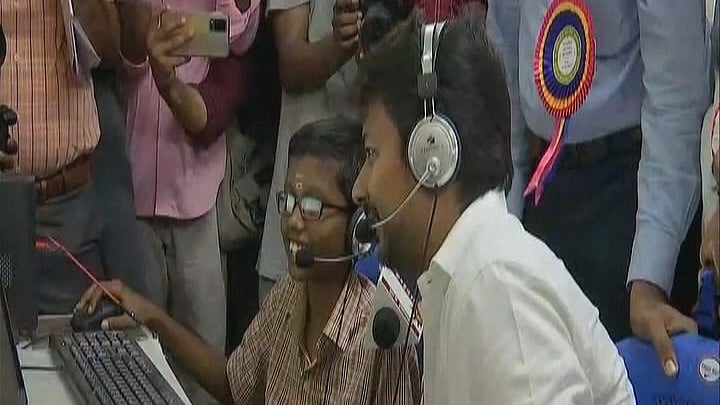 தமிழ்நாட்டில் முதல்முறை.. அமைச்சர் உதயநிதி ஸ்டாலின் திறந்து வைத்த மொழி ஆய்வகத்தின் 10 சிறப்புகள்!