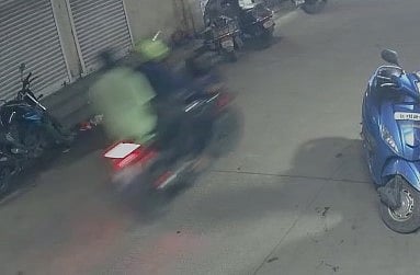 கண்ணில் பெப்பர் ஸ்பிரே அடித்து ரூ.50 லட்சம் வழிப்பறி: 24 மணி நேரத்தில் குற்றவாளிகளைப் பிடித்த போலிஸ்!