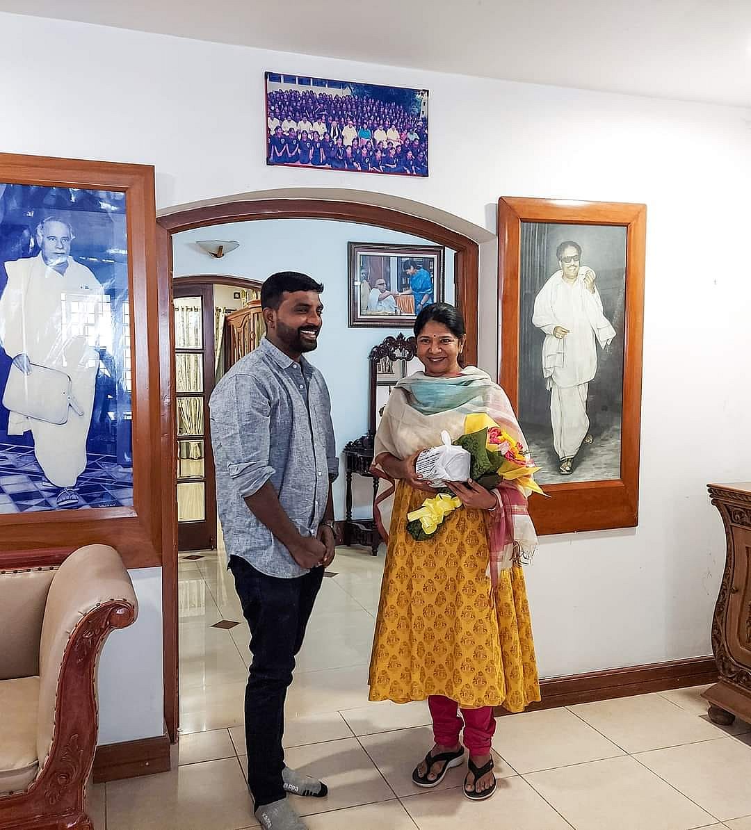 கலைஞரின் இறுதி ஊர்வலத்தில் ஸ்டாலின் ஜேக்கப்பின் உணர்ச்சி மிகுந்த புகைப்படங்கள்.. தொகுப்பு இதோ !