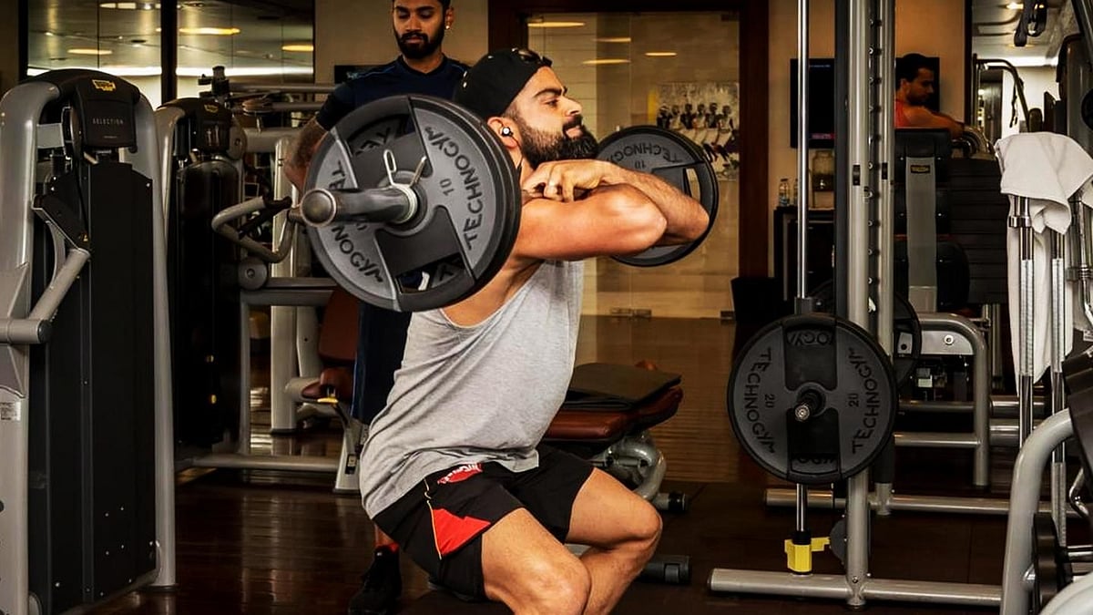 "இந்திய அணி வீரர்கள் அடிக்கடி காயமடைய விராட் கோலிதான் காரணம்" -அதிரடி வீரர் வீரேந்திர சேவாக் விமர்சனம் !