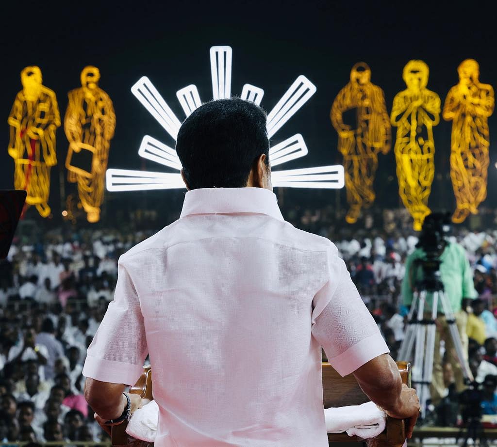 முதலமைச்சர் மு.க.ஸ்டாலின் முன்னிலையில் தி.மு.கவில் இணைந்தார் அ.தி.மு.க செங்கோட்டை நகர்மன்ற தலைவர்!