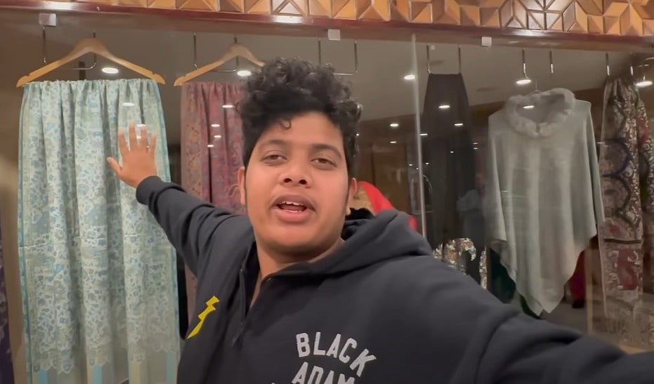 நிலநடுக்கத்தில் சிக்கிக்கொண்ட LEO படக்குழு.. நடிகர்களின் Reaction என்ன? உடனிருந்து வீடியோ வெளியிட்ட Irfan