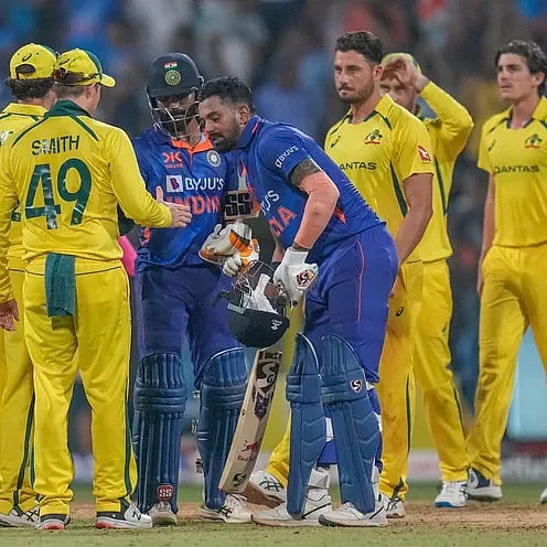 "இந்திய வீரர்களை எங்களின் இந்த வீரர் நொறுக்கிவிட்டார்" -ஆஸ்திரேலிய அணி கேப்டன் ஆணவப் பேச்சு !