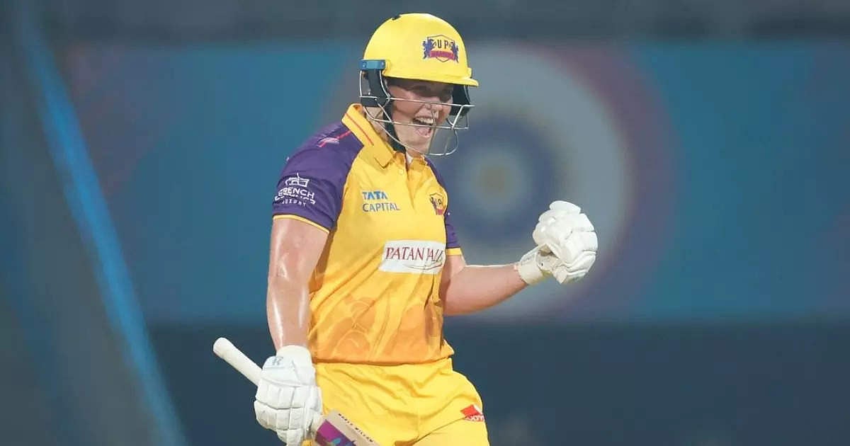 ஆண்கள் IPL-ஐ மிஞ்சிய மகளிர் IPL.. இறுதி 3 ஓவர்களில் 52 ரன்களை விரட்டி உ.பி வாரியர்ஸ் அபார வெற்றி !