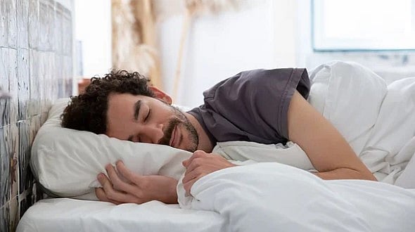 யார் சாமி இவன்.. உலக தூக்க தினத்தை முன்னிட்டு ஊழியர்களுக்கு ஒருநாள் விடுமுறை கொடுத்த நிறுவனம்!