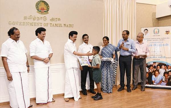 "வெளிநாடுகளுக்கு கல்விச் சுற்றுலா" : ஆசிரியர்களுக்கு புதிய திட்டங்களை அறிவித்த முதலமைச்சர் மு.க.ஸ்டாலின்!