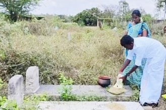 சுடுகாட்டில் திருமண நாள் கொண்டாட்டம்.. ஆச்சரிய காரணம் சொல்லும் தம்பதி: என்ன அது?